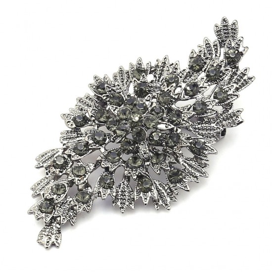 Silver color flower brooch